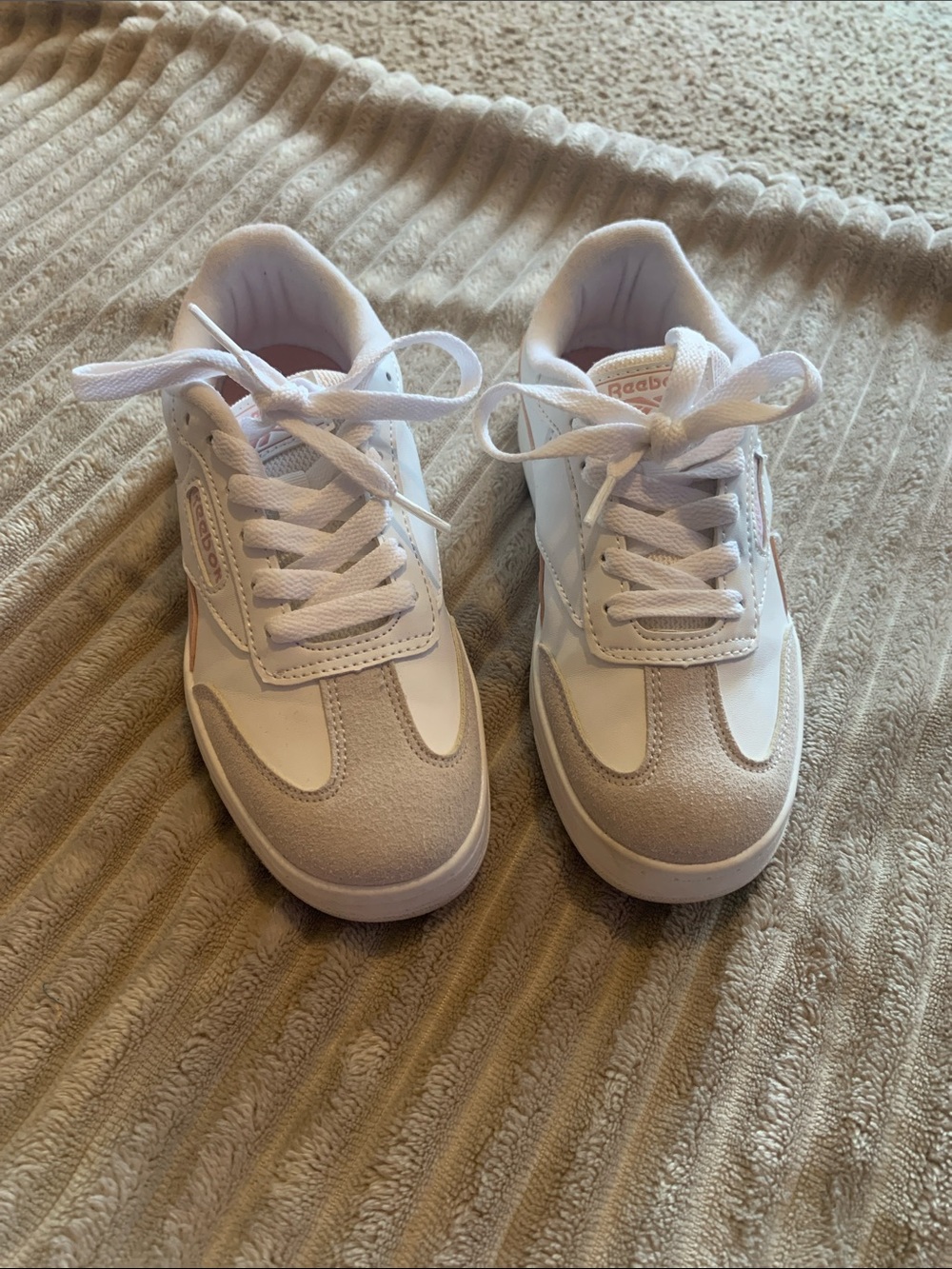 Reebok Kids White and Light Pink Low-Top Sneakers